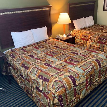 Travelodge By Wyndham Odessa Kültér fotó