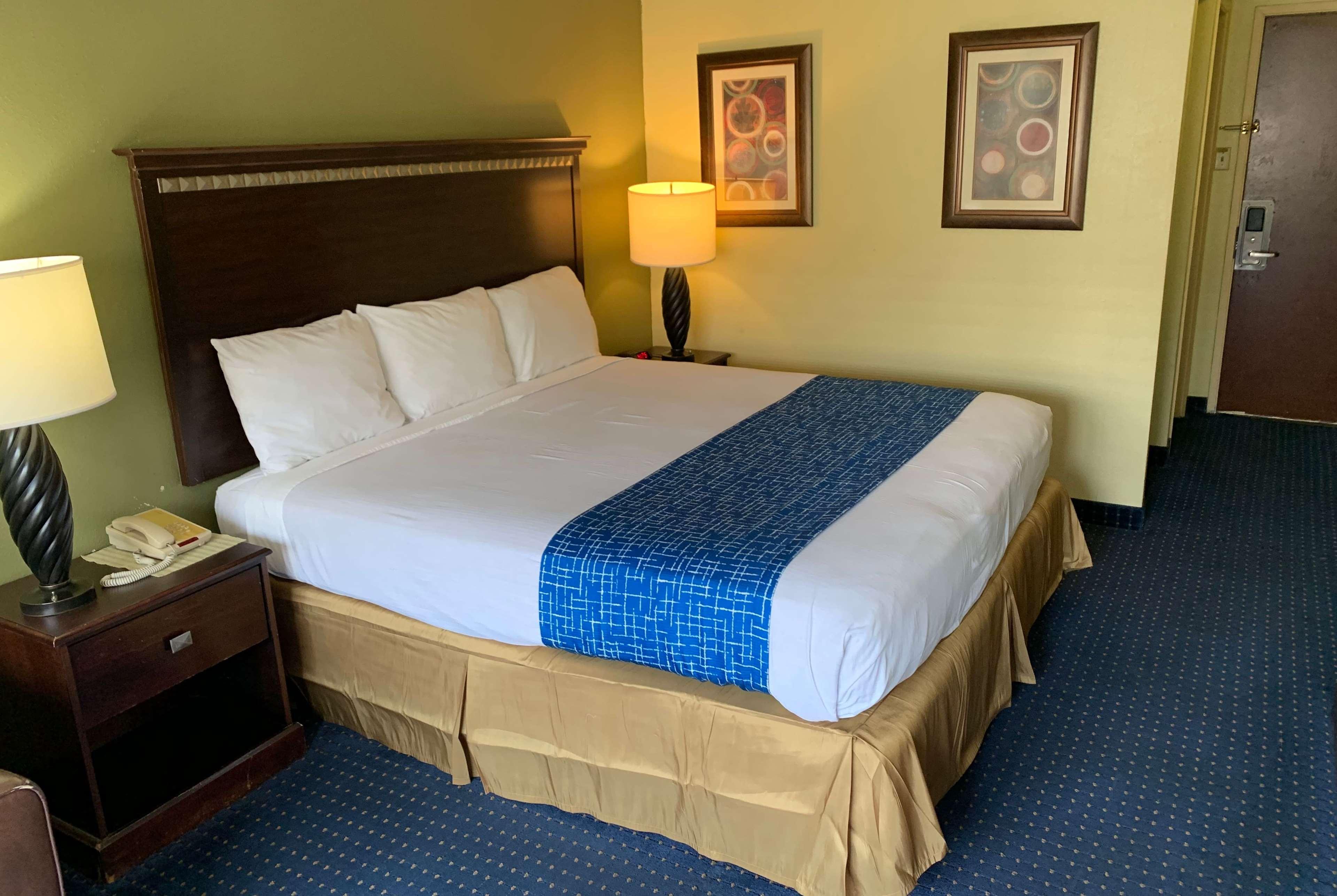 Travelodge By Wyndham Odessa Kültér fotó