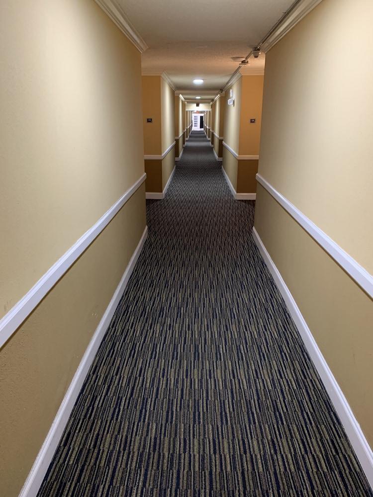 Travelodge By Wyndham Odessa Kültér fotó