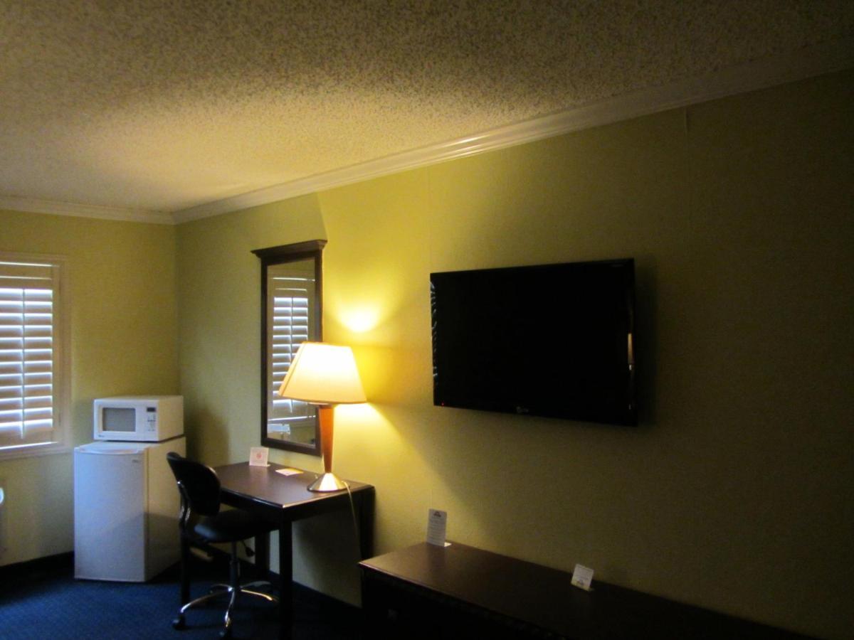Travelodge By Wyndham Odessa Kültér fotó