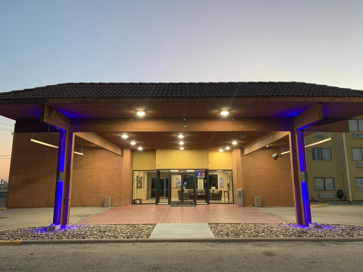 Travelodge By Wyndham Odessa Kültér fotó