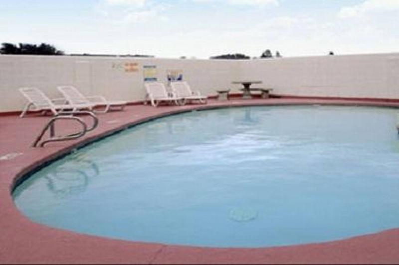 Travelodge By Wyndham Odessa Kültér fotó
